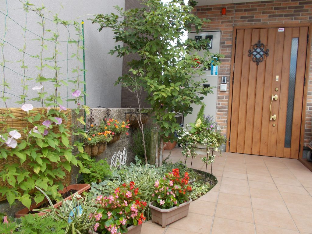 お花がお出迎え（玄関）